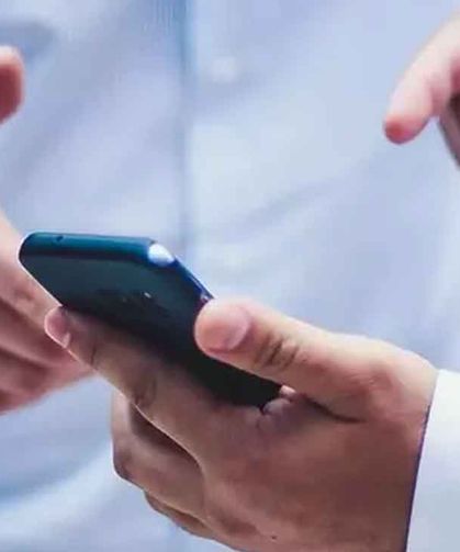 Güvenlik açığı olan 4 telefon ve 1 hoparlör toplatılıyor!