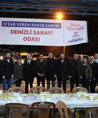 Denizli Sanayi Odasının iftar sofrası Fatih Mahallesi'nde kuruldu