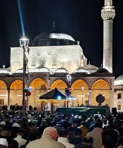 Denizli’de hatimle teravih ve sabah namazı kılınacak camiler belli oldu