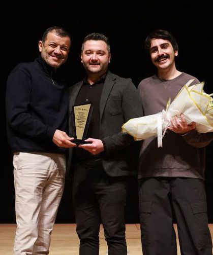 Denizli’de mizahın zirvesi “Komedi Sahnesi”