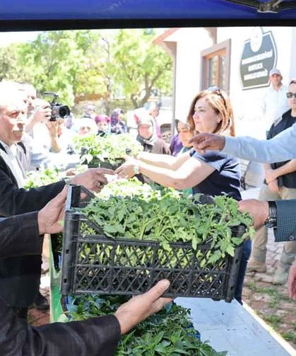 Pamukkale Belediyesi’nden 27 Mahalleye 120 Bin Fide