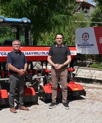 Büyükşehir’den Bozkurtlu üreticilere çapa makinesi desteği