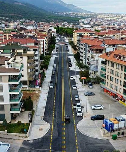 Hakkı Dereköylü Caddesi Yepyeni Yüzüyle Trafiğe Açıldı!