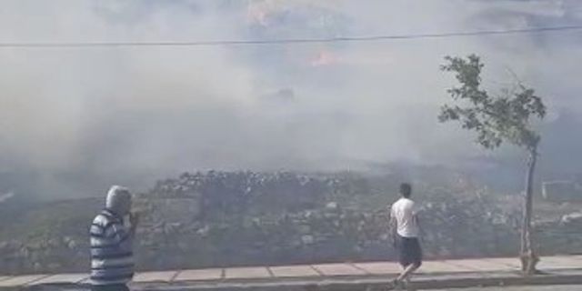 Pamukkale’de örtü yangını paniğe neden oldu