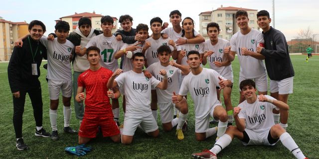 Genç Horozlar U17’de Play Off’da