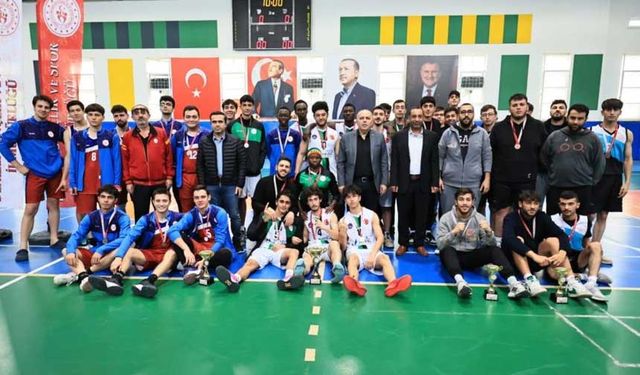 Basketbolda şampiyon yurtlar belli oldu