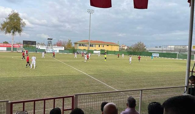 Sarayköyspor 3 attı, 3 aldı 