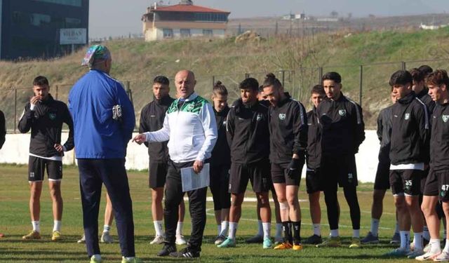 Denizlispor, mücadele etmeye devam ediyor