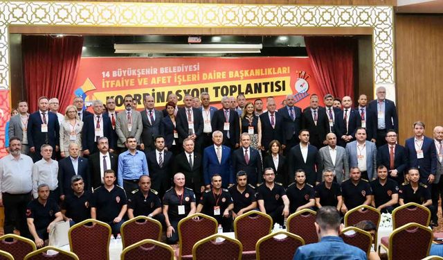 14 Büyükşehir afetlere karşı Adana’da buluştu