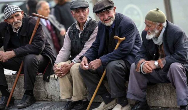 Emeklilik sistemi sil baştan, Yaş ve prim gün sayısı yeniden belirlenecek