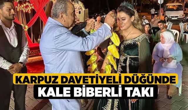 Karpuz Davetiyeli Düğünde Kale Biberli Takı