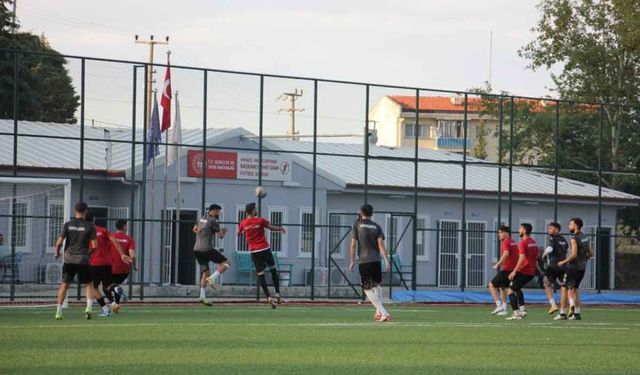 Denizli İdmanyurdu hazırlıklarını Alaşehir maçıyla sürdürdü