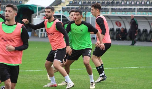 Denizlispor, Edirnespor hazırlıklarını U19 maçıyla sürdürdü