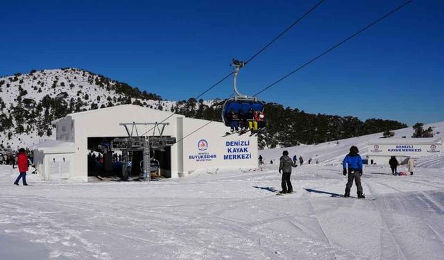 Denizli Kayak Merkezi’nde Kar Kalınlığı 34 santimetre