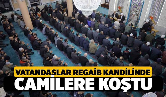 Denizli'de Ragaib Kandilinde Vatandaşlar Camilere Koştu