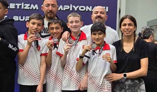 Denizli Büyükşehir Belediyespor Atletizm Takımı Bursa’dan başarıyla döndü