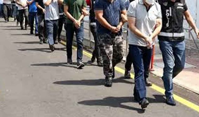 Gaziantep merkezli 47 ildeki eş zamanlı FETÖ operasyonunda 208 şüpheliye gözaltı