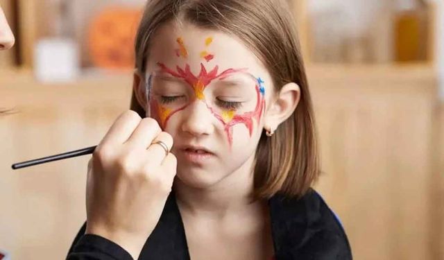 Bakanlıktan çocuklarda kullanılan yüz boyalarına karşı uyarı