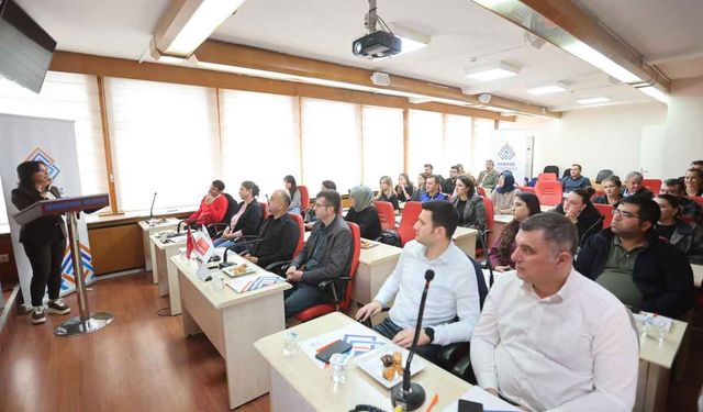 Akdeniz Belediyeler Birliğinden Merkezefendi Belediyesi personeline mevzuat eğitimi