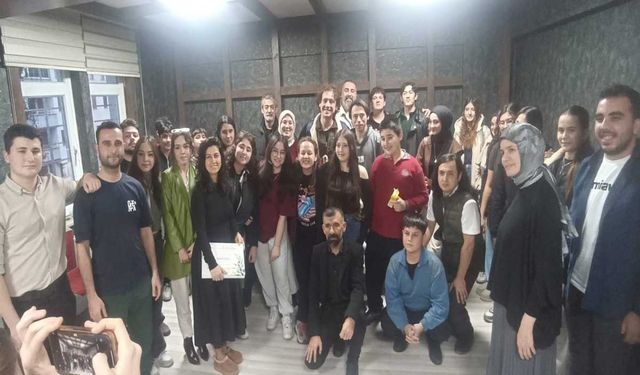 Mahşer-i Cümbüş ekibi Tecrübelerini Denizli'de Anlattı