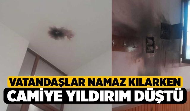 Vatandaşlar Namaz Kılarken Camiye Yıldırım Düştü