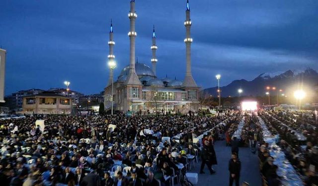 Merkezefendi Belediyesi’nin İlk İftarı Karahasanlı Mahallesi’nde