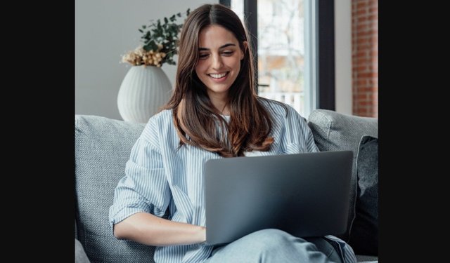 Ürün Öneri Motoru Nedir ve E-Ticarette Neden Vazgeçilmez Hâle Geldi?