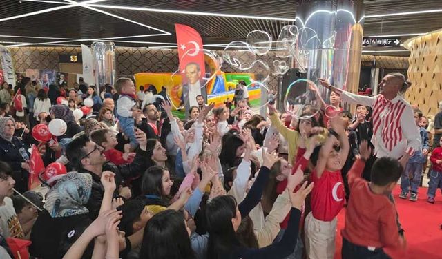 Denizli Pamukkale’de 23 Nisan Çocuk Şenliği Binlerce Katılımla Gerçekleşti