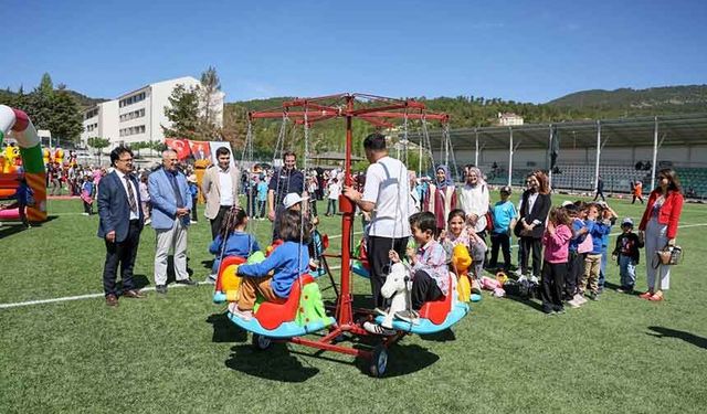 Çameli'nde 'Cittaslow Çocuk Şenliği' renkli görüntülere sahne oldu