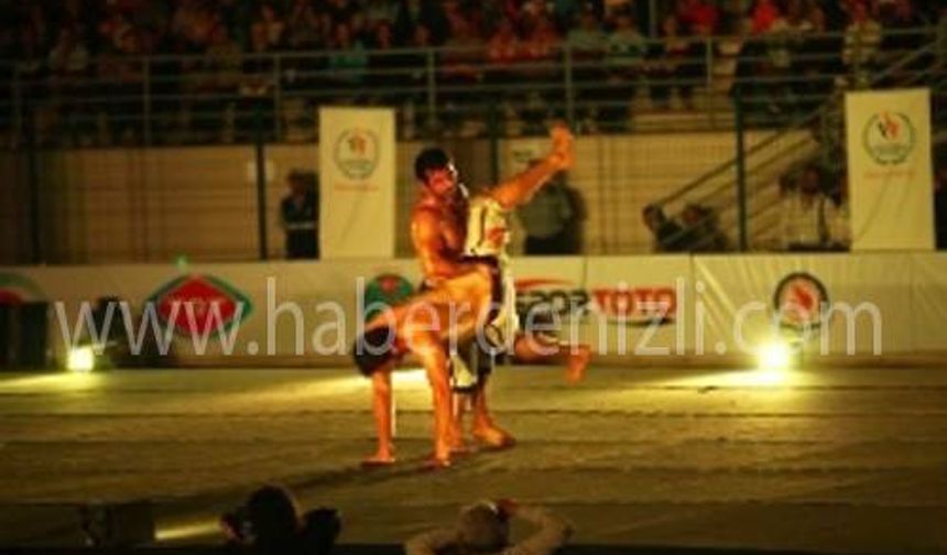 Denizli'de Geleneksel Sporlar Festivali'nin galası