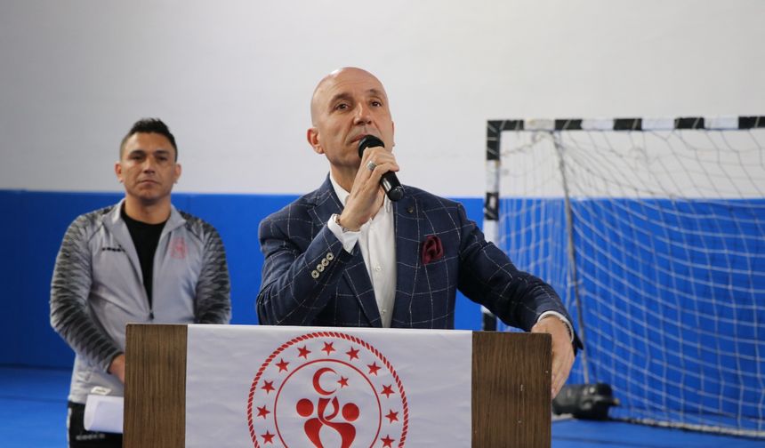Sarayköy’de Yaz Spor Okulları Törenle Açıldı