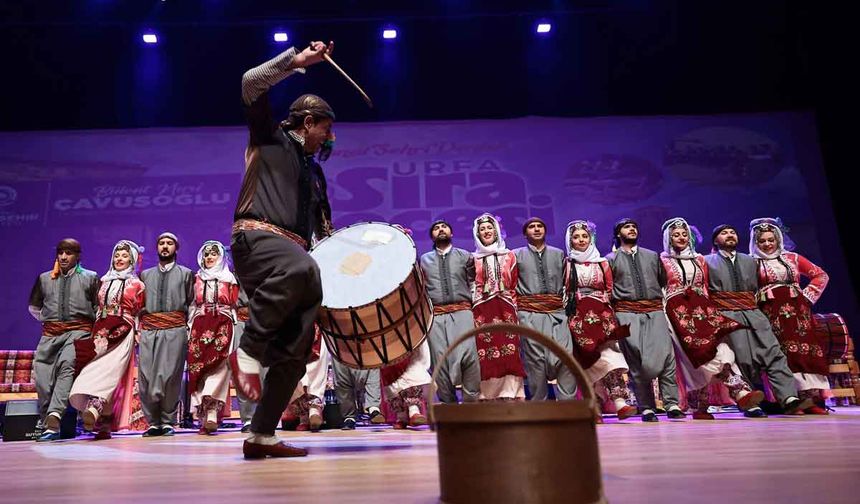 Kültürlerin Buluştuğu Sıra Gecesine Denizli’de İlgi Büyüktü