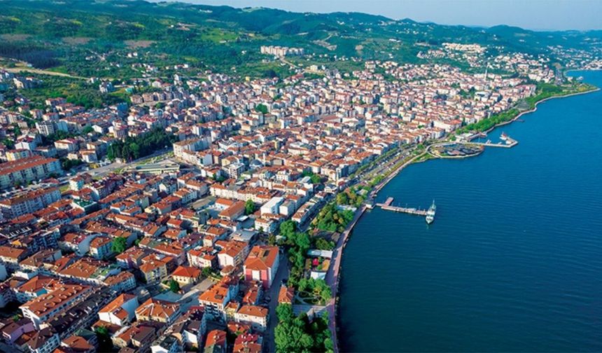 Bacası Tüten Fabrikalar: Kocaeli'deki OSB'ler Türkiye'yi Nasıl Besliyor?