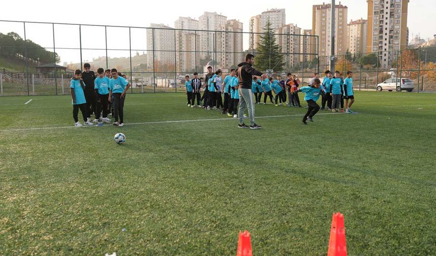 Pamukkale Belediyesi’nin Kış Spor Kurslarına İlgi Büyük