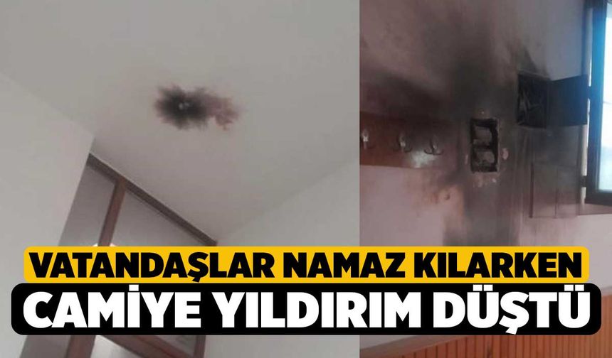 Vatandaşlar Namaz Kılarken Camiye Yıldırım Düştü