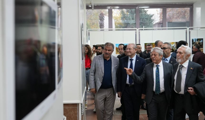 Usta Fotoğrafçılardan Objektiflere Yansıyan 65 Eserin Yer Aldığı Sergi Açıldı