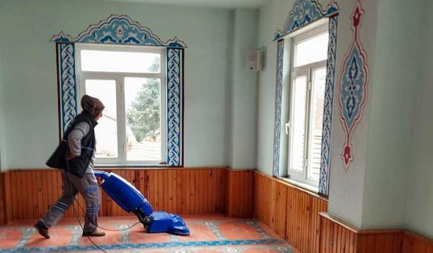 Çameli’de camiler Ramazan ayına hazırlanıyor