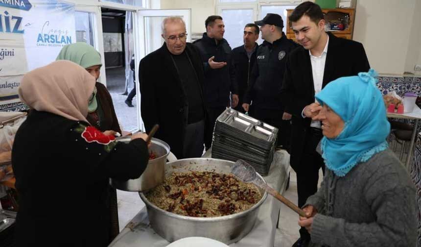 Çameli'nin Sarıkavak Mahallesi’nde Ramazan bereketi iftar sofrasında paylaşıldı