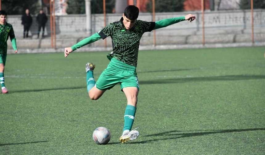 Denizli’de yetişti Konya’da gol kralı oldu
