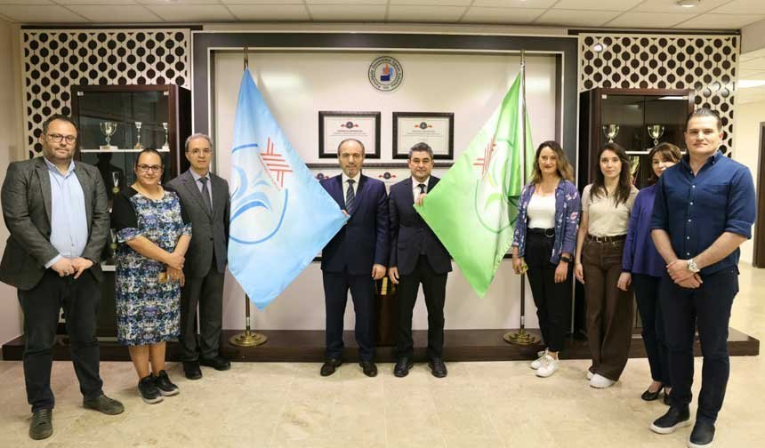 Eğitim Fakültesi 2026 Yılı “Mavi Bayrak” Ödülü Aldı
