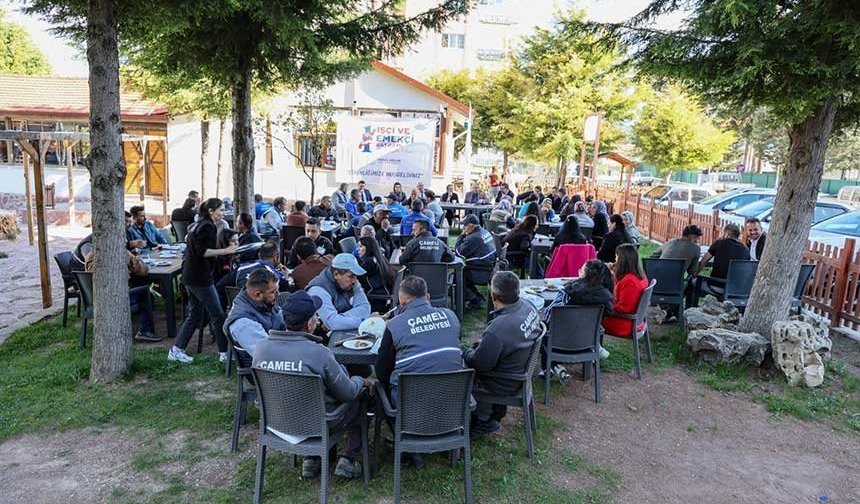 Çameli'de Belediye Personeli Aile Çay Bahçesi’nde buluştu