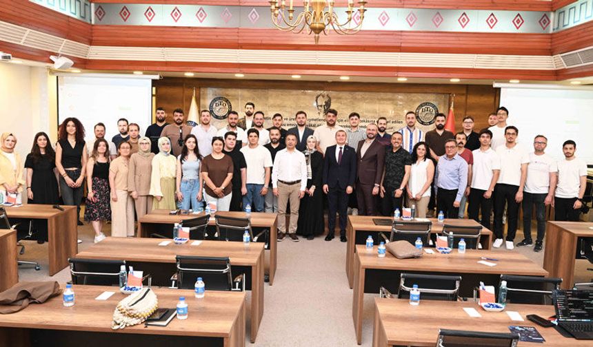 Genç girişimciler, iş dünyasına hazırlanıyorlar  DTO'da 'Fikirden Şirkete' Programı Başladı