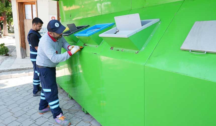 Pamukkale Belediyesi İlçedeki 36 Mobil Atık Getirme Merkezini Yeniliyor