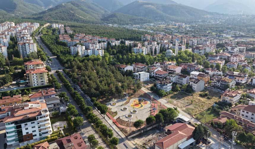 Yenişehir Mahallesi'ndeki 7 Bin 670 Metrekarelik Park Yenilendi