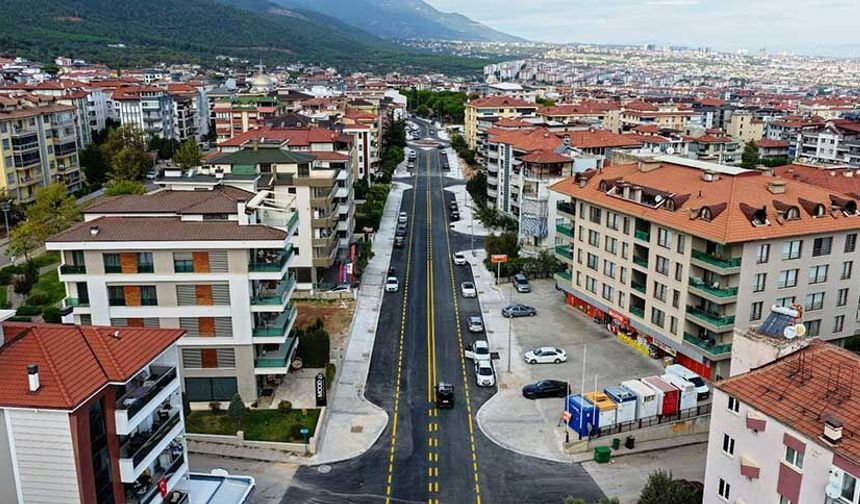 Hakkı Dereköylü Caddesi Yepyeni Yüzüyle Trafiğe Açıldı!