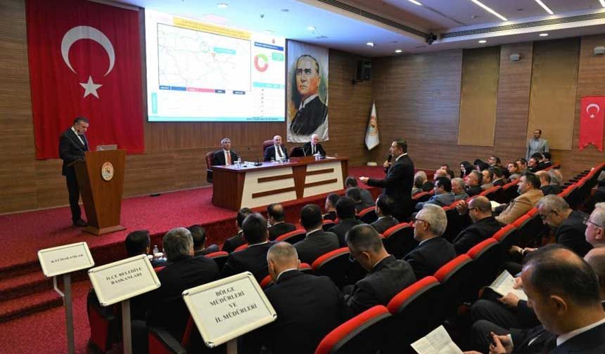 Vali Köşger sanayi yolları ve trafik için kritik talimatlar verdi