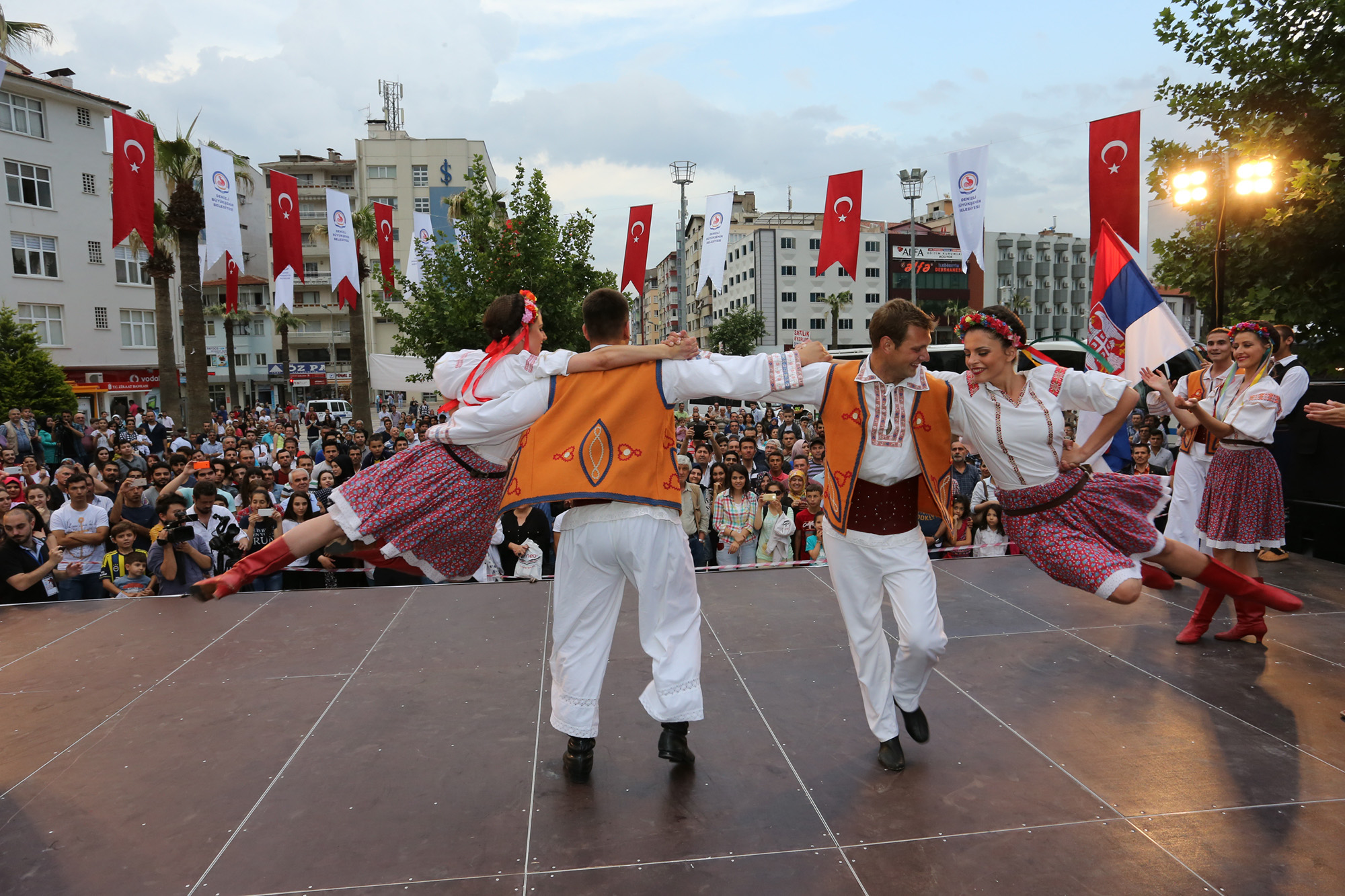 16. Uluslararası Halk Dansları Festivali başlıyor (4)