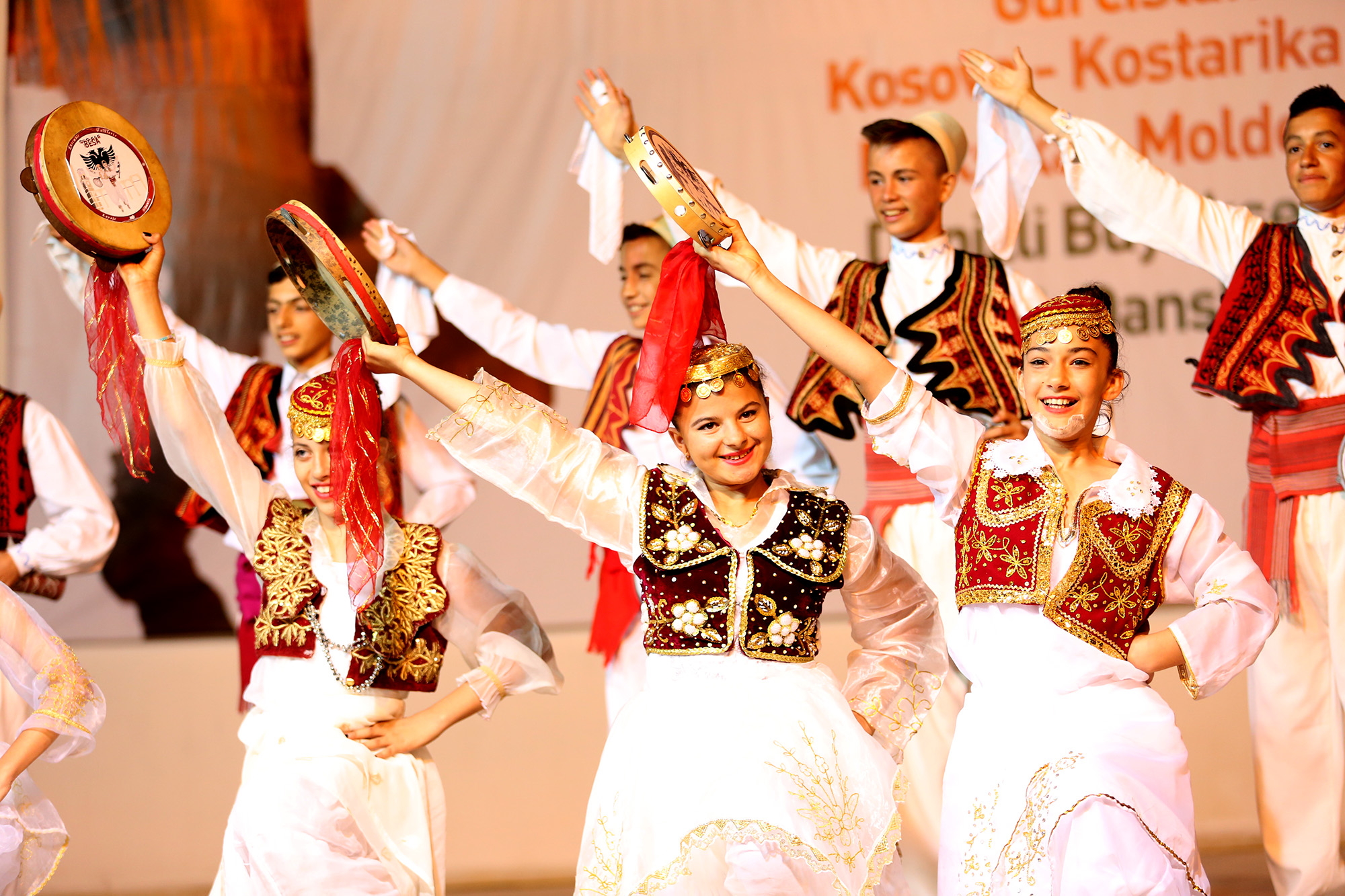 16. Uluslararası Halk Dansları Festivali başlıyor (6)