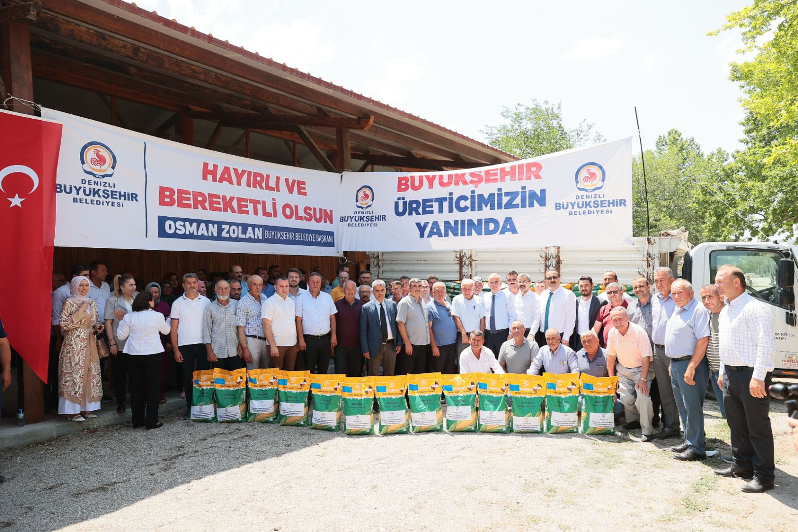 Büyükşehir'den çiftçilere silajlık mısır tohumu desteği (5)