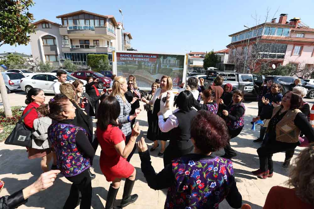 Baskan Dogan Sivil Toplum Kuruluslariyla 8 Mart Kadinlar Gununde Bir Araya Geldi 1